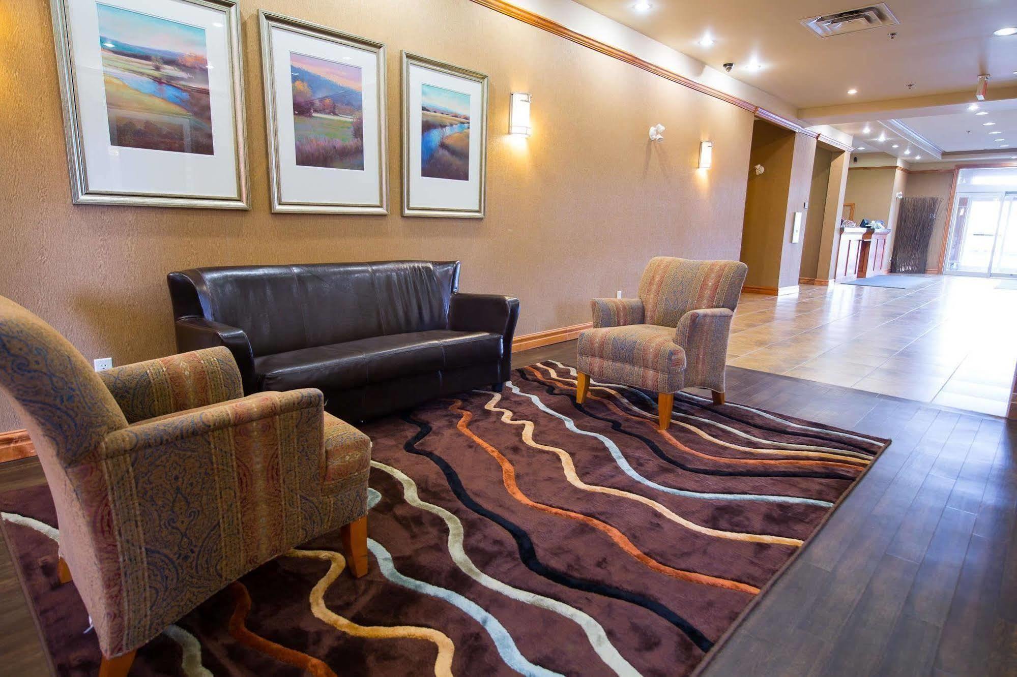 Days Inn & Suites By Wyndham Edmonton Airport Leduc Exterior foto